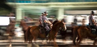 Cena Cavalaria da PM ocupa parte da Avenida Paulista, São Paulo, no dia 11 de junho