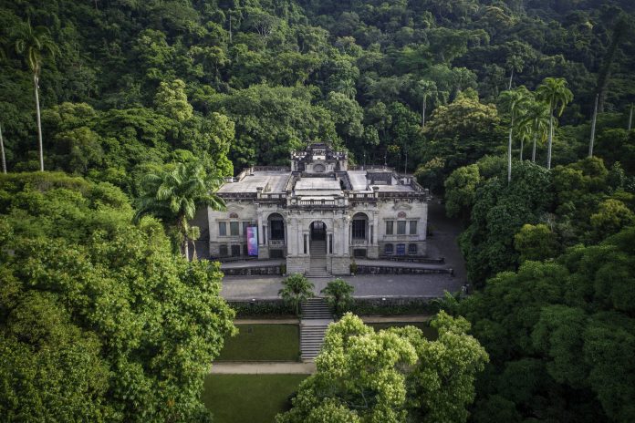 EAV Parque Lage