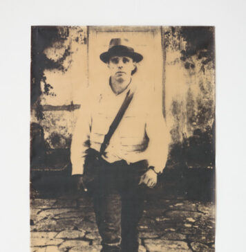 Joseph Beuys, La Rivoluzioni Siamo Noi (1972). Foto: Cortesia Bergamin & Gomide.