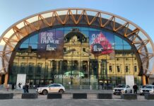 Grand Palais Ephemere, onde ocorreu a Feira Internacional de Arte Contemporânea (FIAC) de Paris em 2021. Foto: Hélio Campos Mello