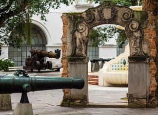 Arco no Pátio dos Canhões do Museu Histórico Nacional. Foto: Alessandra Sant'Anna/Wikimedia Commnos