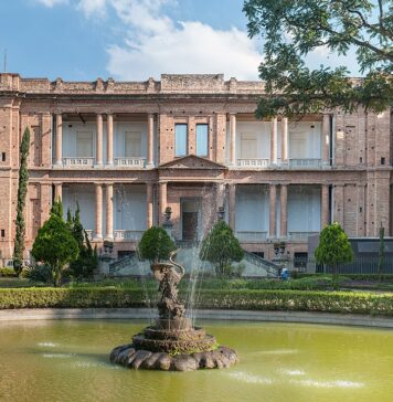 Imagem colorida, horizontal. Fotografia da Pinacoteca do Estado de São Paulo, um dos museus afetados pelas medidas do governo Federal