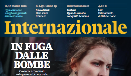 Capa da revista Internazionale, com foto de Gleb Garanich.