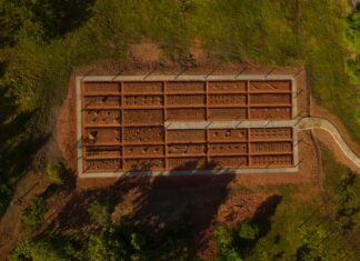 Vista aérea de "Campo da fome", de Matheus Rocha Pitta.