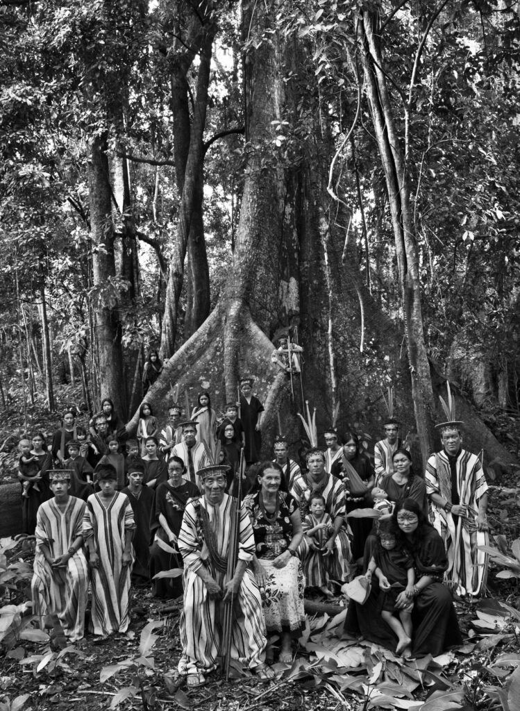 Ashaninka family. State of Acre, Brazil, 2016. Photo: Sebastião Salgado.