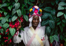 Gaudêncio da Conceição durante Festa de São Benedito, Conceição da Barra, ES, c. 1989. Crédito: Walter Firmo/Acervo IMS.