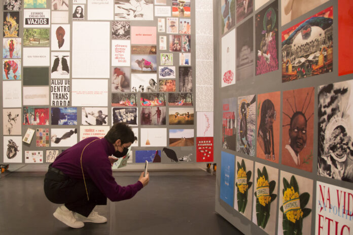 Vista da exposição Xilograffiti, no Sesc Consolação. Foto: Evelson de Freitas