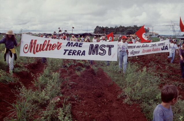 Mulher, Mãe Terra, MST