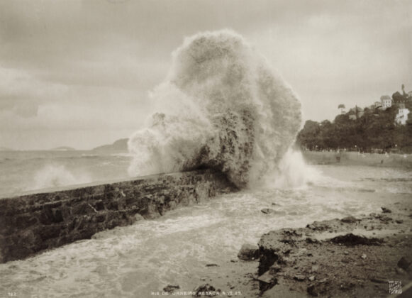 Ressaca, Rio de Janeiro, RJ (1917). Foto: Carlos Bippus/Coleção Ruy Souza e Silva