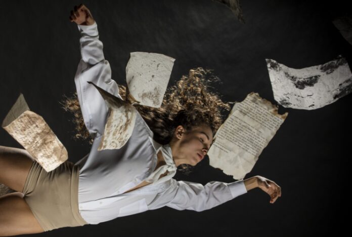 INACABADA, Balé da Cidade de São Paulo, coreografia de Ihsan Rustem a partir de sinfonia de Schubert. Foto: Stig de Lavor