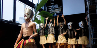 Cena de "O Bailado do Deus Morto", espetáculo de Flávio de Carvalho, em montagem do Teatro Oficina. Foto: Igor Marotti